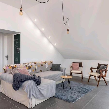 Just Like This - Cityapartment With Netflix Split Ngoại thất bức ảnh